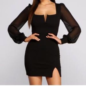 CHIFFON SLEEVE CREPE MINI DRESS